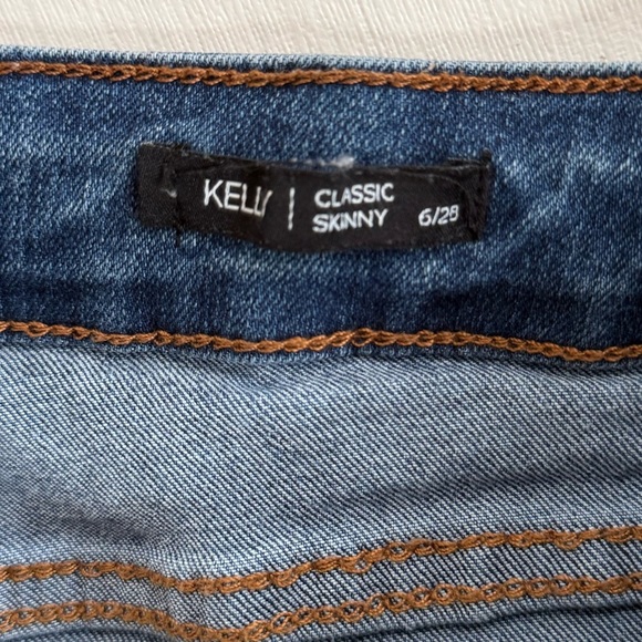 Tahari Kelly Dark Wash Rayon Denim Mid Rise Skinny Jeans 6/28 - Picture 5 of 6